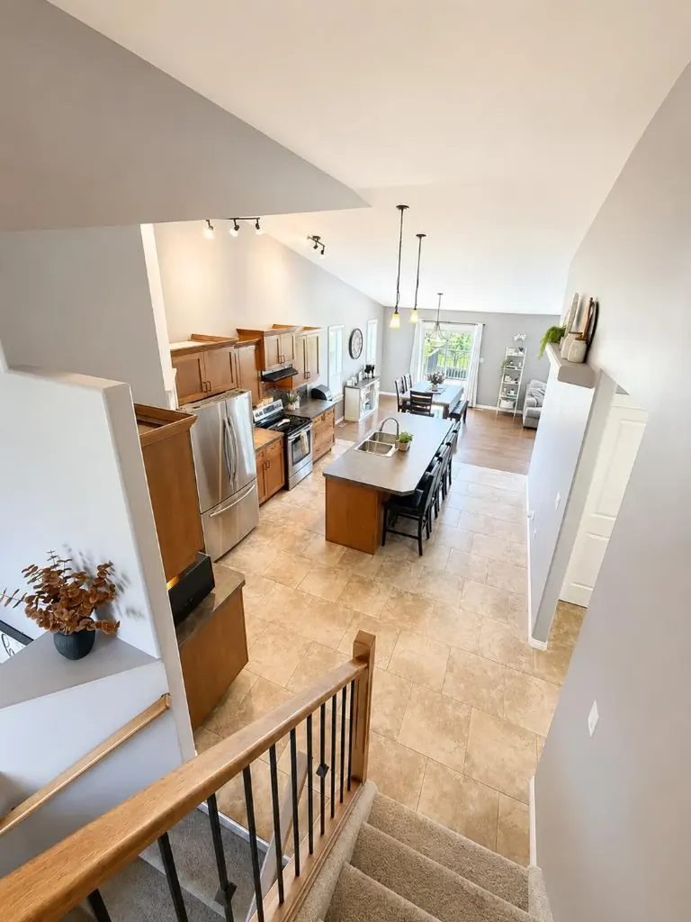 8861 74 Avenue Grande Prairie AB T8X 0H6