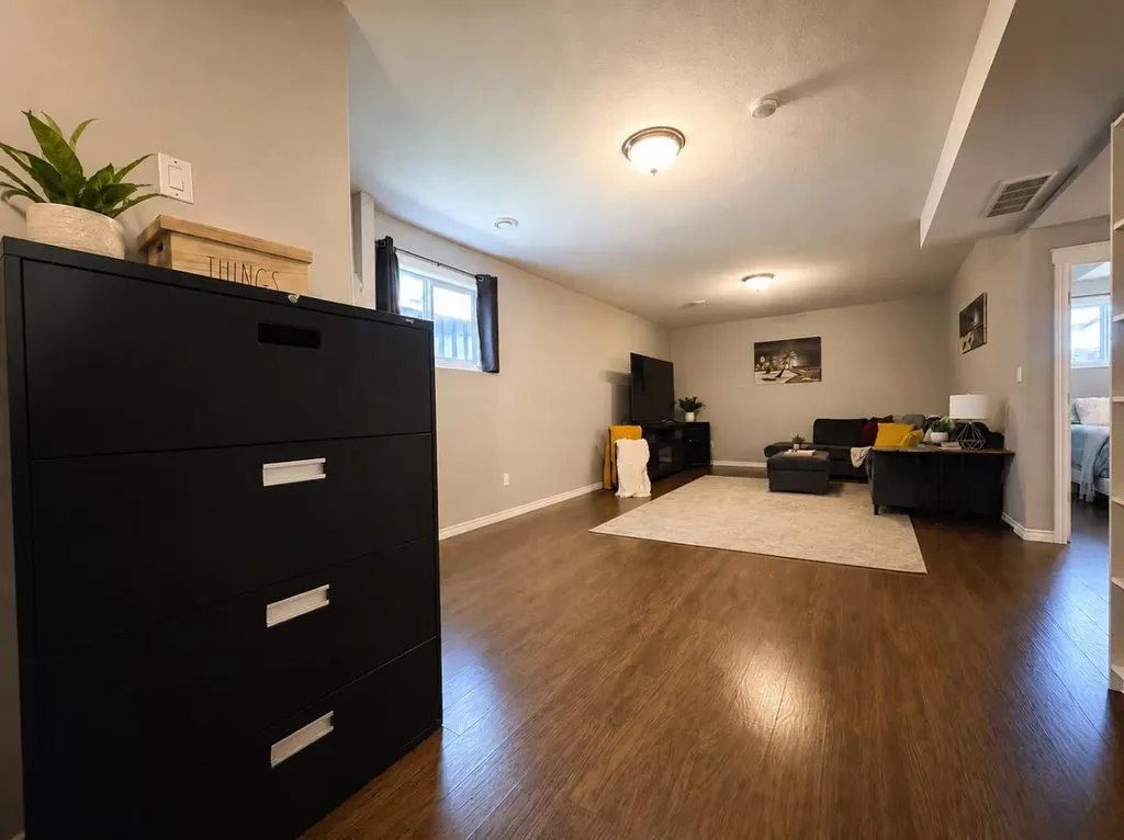 8861 74 Avenue Grande Prairie AB T8X 0H6