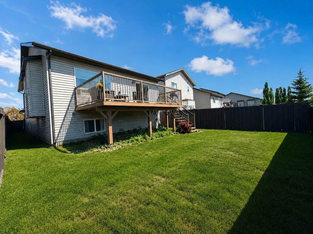 8861 74 Avenue Grande Prairie AB T8X 0H6