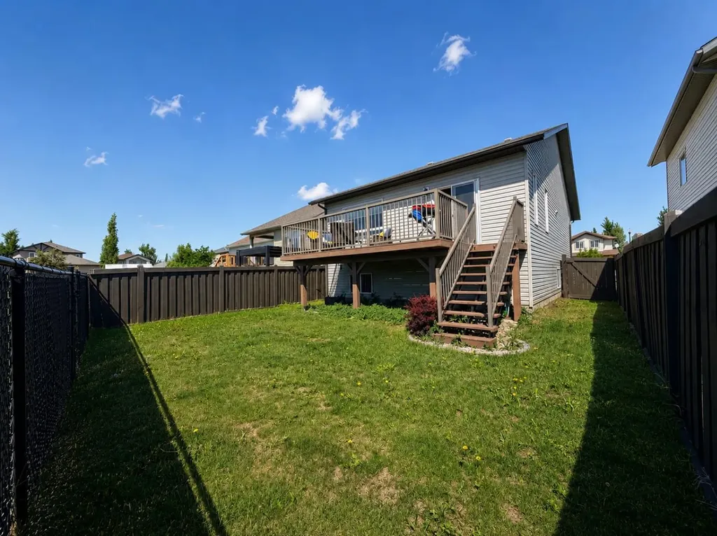 8861 74 Avenue Grande Prairie AB T8X 0H6