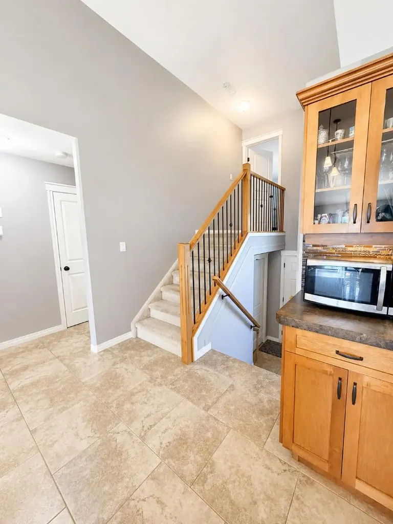 8861 74 Avenue Grande Prairie AB T8X 0H6