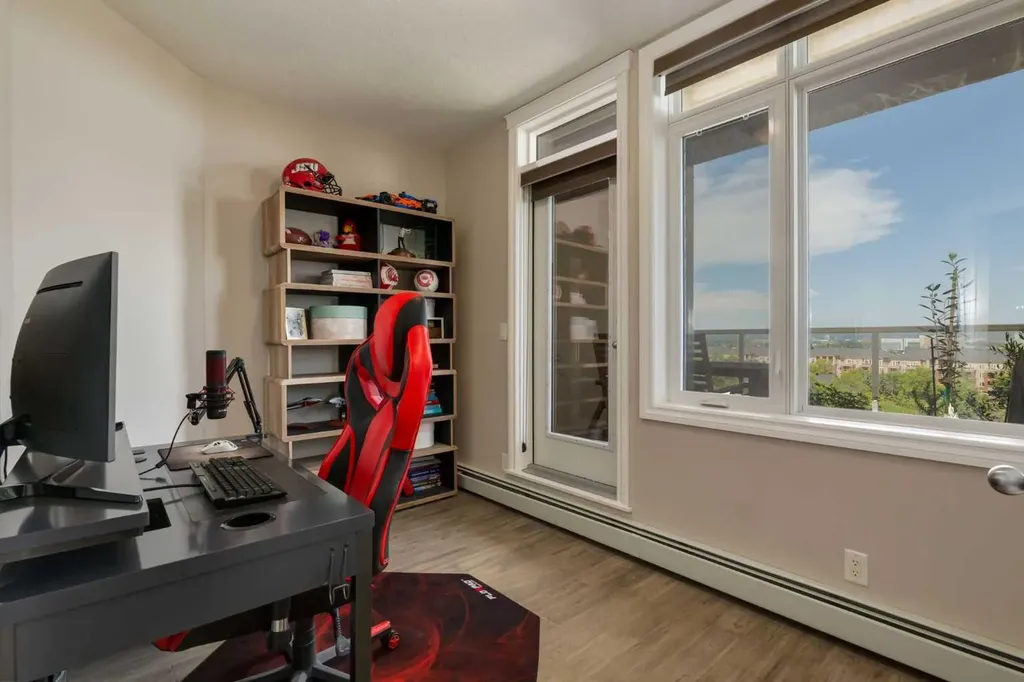 24 Hemlock Crescent SW Calgary AB T3C 2Z1