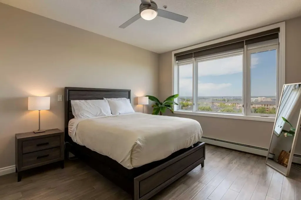 24 Hemlock Crescent SW Calgary AB T3C 2Z1