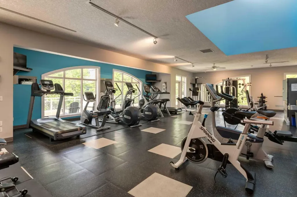 24 Hemlock Crescent SW Calgary AB T3C 2Z1