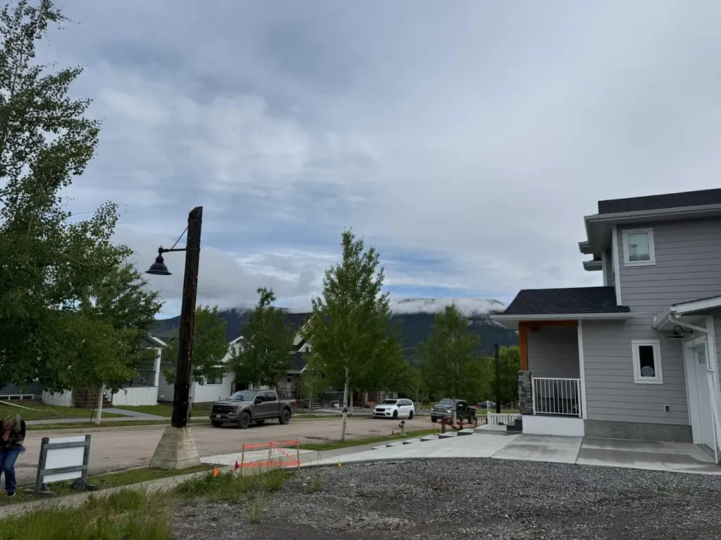 331 Elizabeth Avenue Nordegg AB T0M 2H0