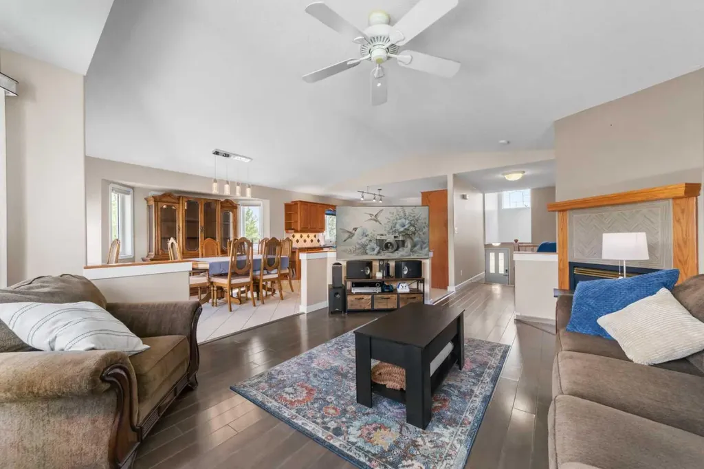 3401 59 Street Close Camrose AB T4V4Y9