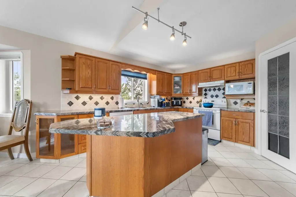 3401 59 Street Close Camrose AB T4V4Y9