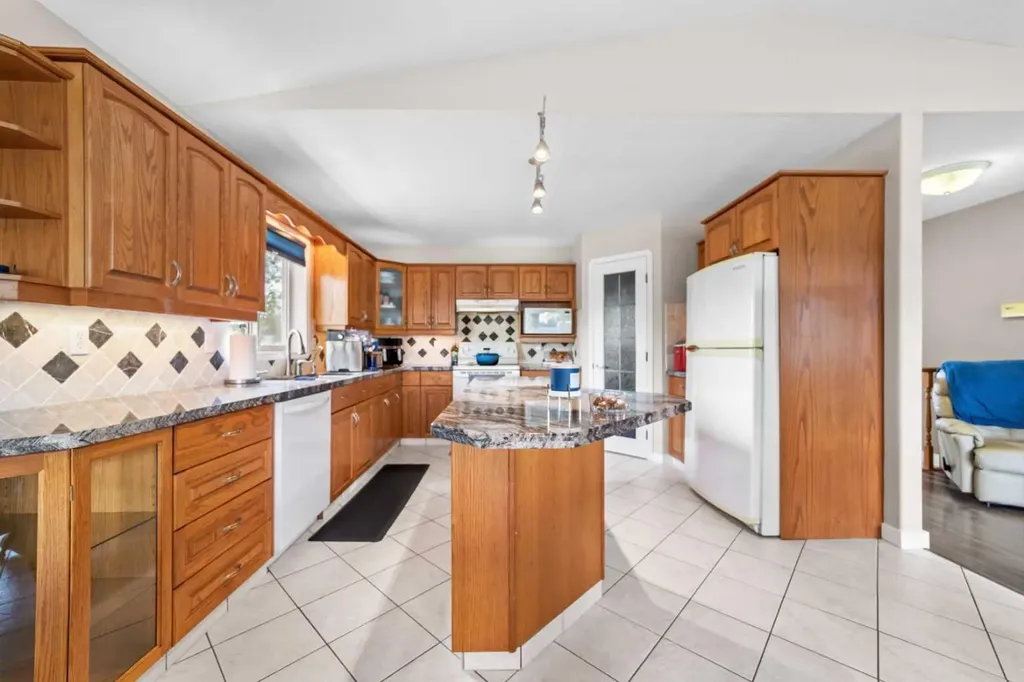 3401 59 Street Close Camrose AB T4V4Y9