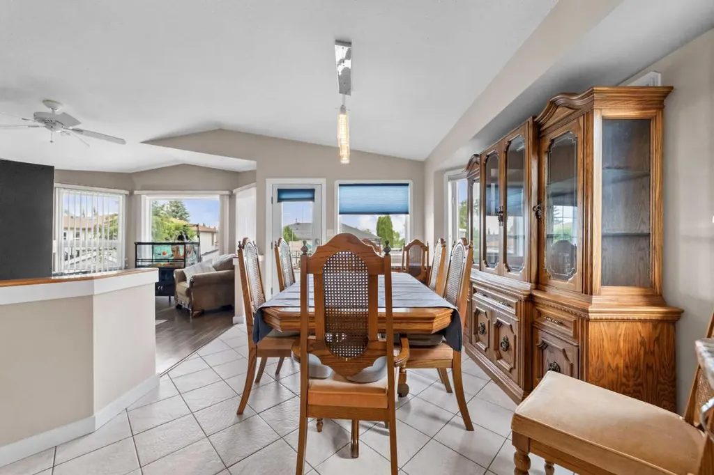 3401 59 Street Close Camrose AB T4V4Y9