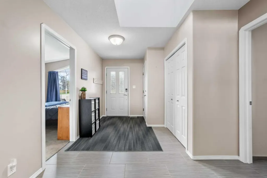 3401 59 Street Close Camrose AB T4V4Y9