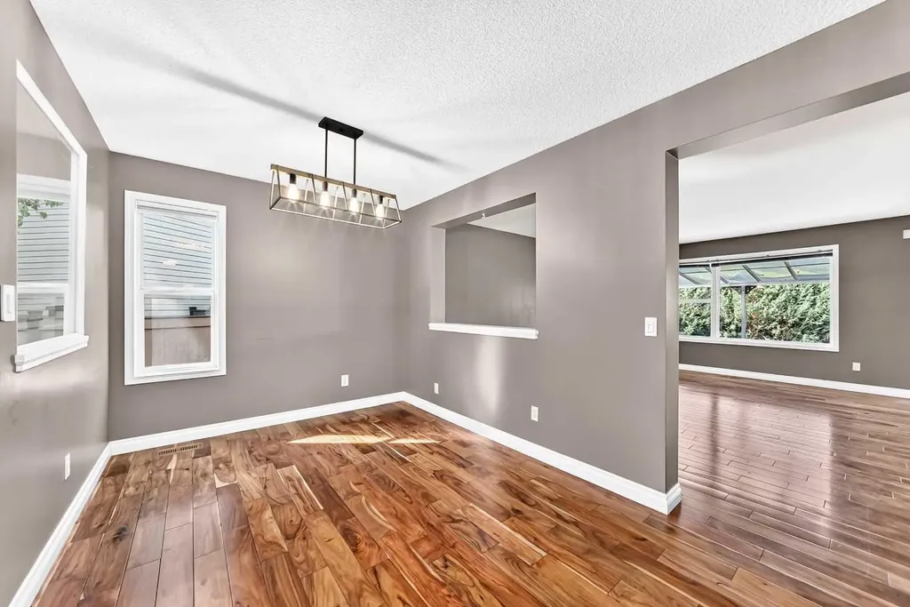 327 Panatella Court NW Calgary AB T3K 5Y1