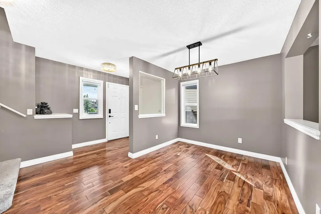 327 Panatella Court NW Calgary AB T3K 5Y1