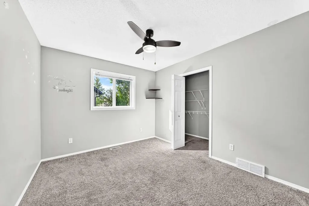 327 Panatella Court NW Calgary AB T3K 5Y1