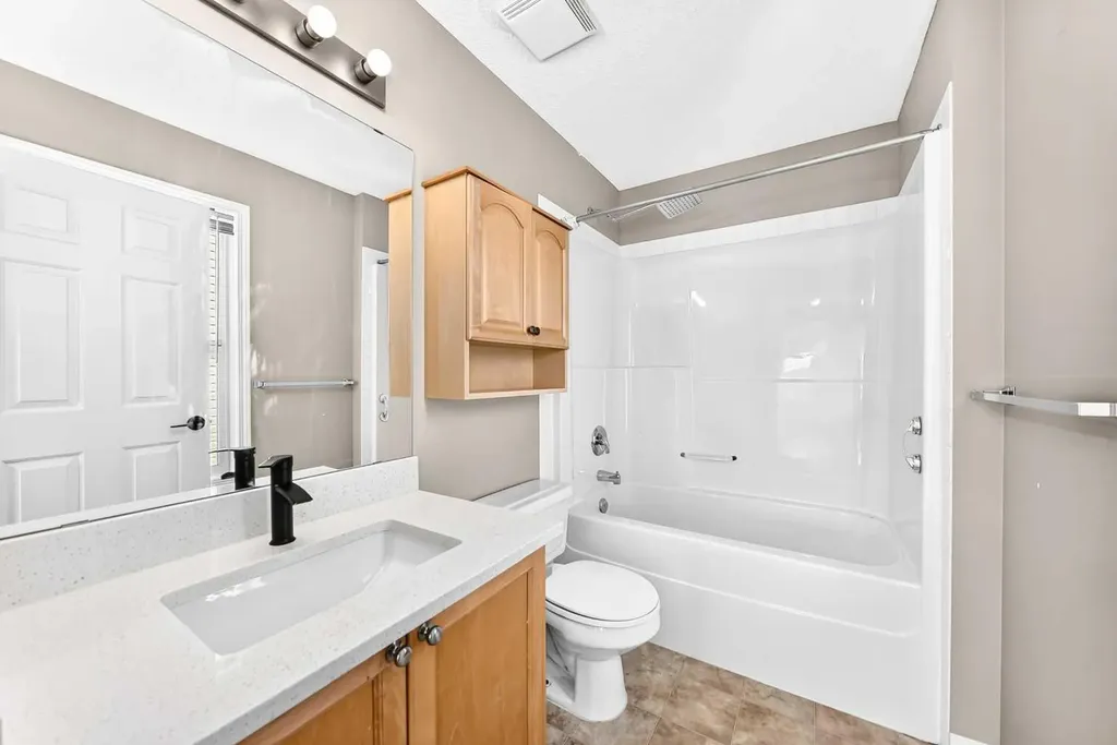327 Panatella Court NW Calgary AB T3K 5Y1