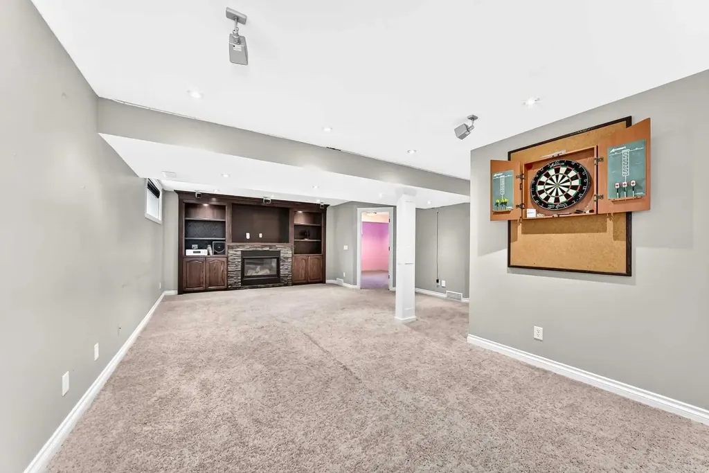 327 Panatella Court NW Calgary AB T3K 5Y1