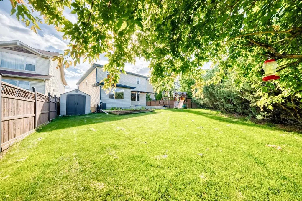 327 Panatella Court NW Calgary AB T3K 5Y1