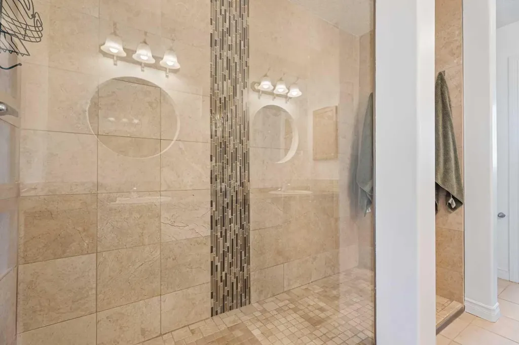 7 Crystal Green Way Okotoks AB T1S2K5