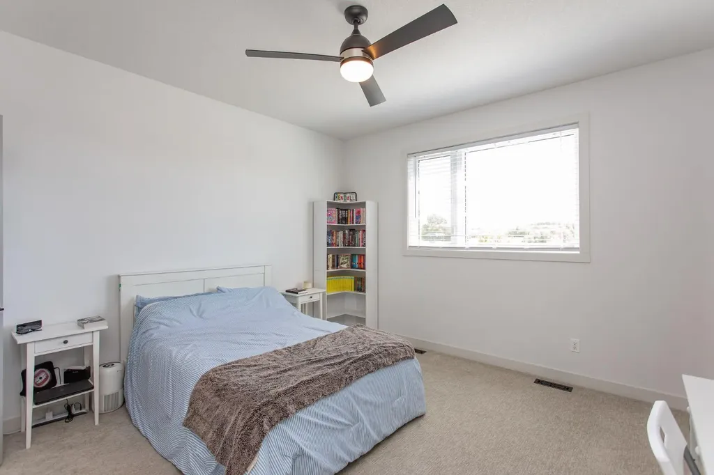 70 Parlby Crescent Lacombe AB T4L0J9
