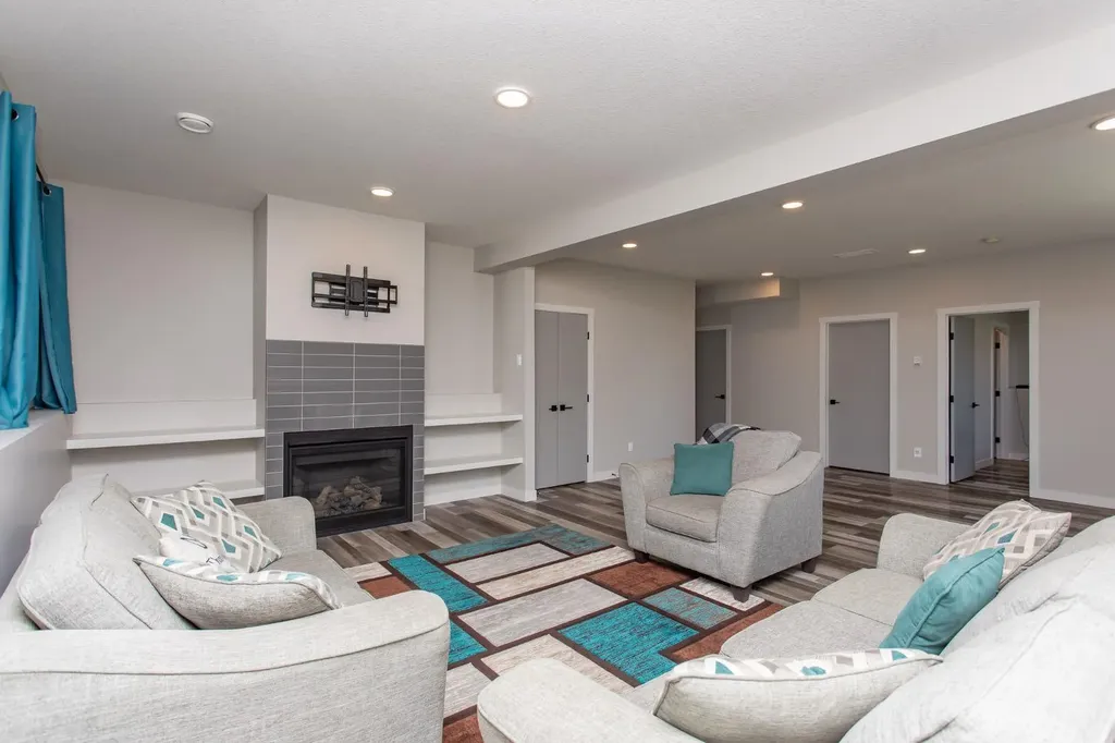 70 Parlby Crescent Lacombe AB T4L0J9