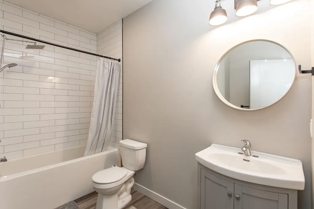 70 Parlby Crescent Lacombe AB T4L0J9