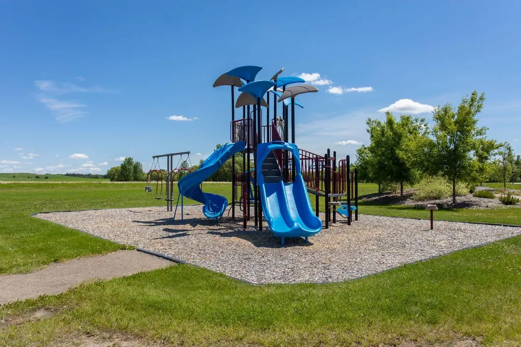 70 Parlby Crescent Lacombe AB T4L0J9