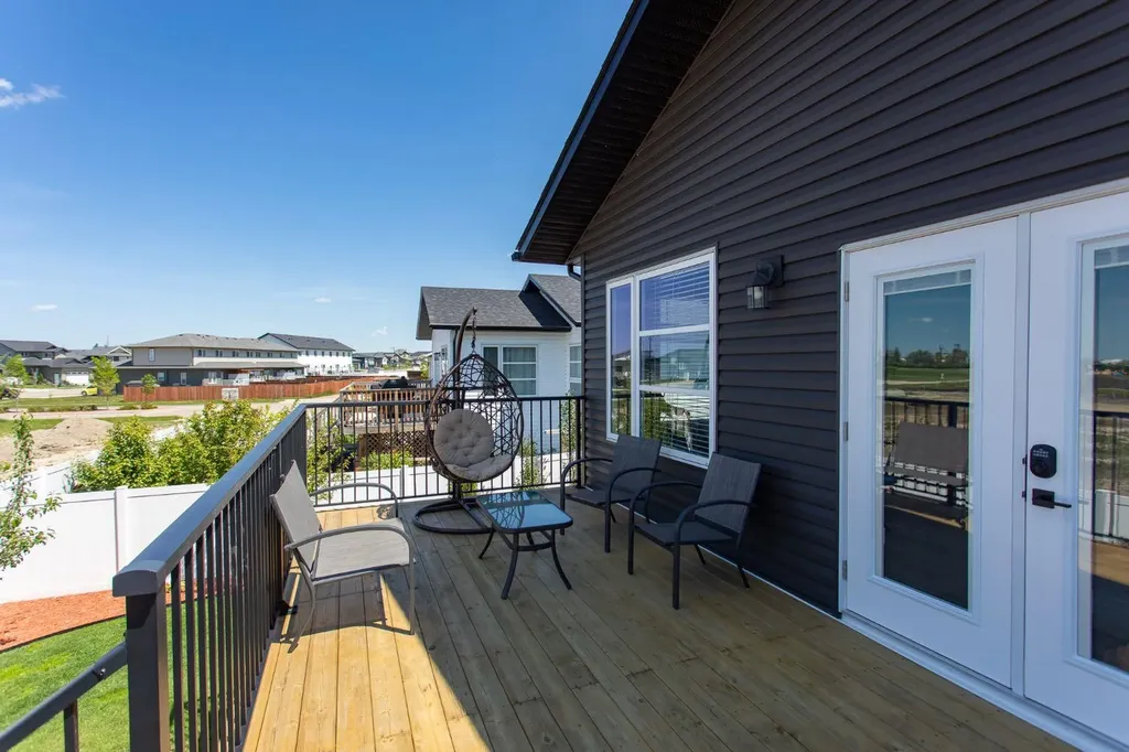 70 Parlby Crescent Lacombe AB T4L0J9