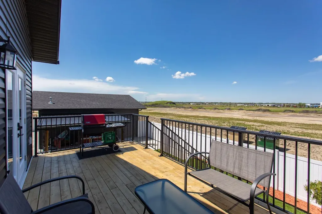 70 Parlby Crescent Lacombe AB T4L0J9