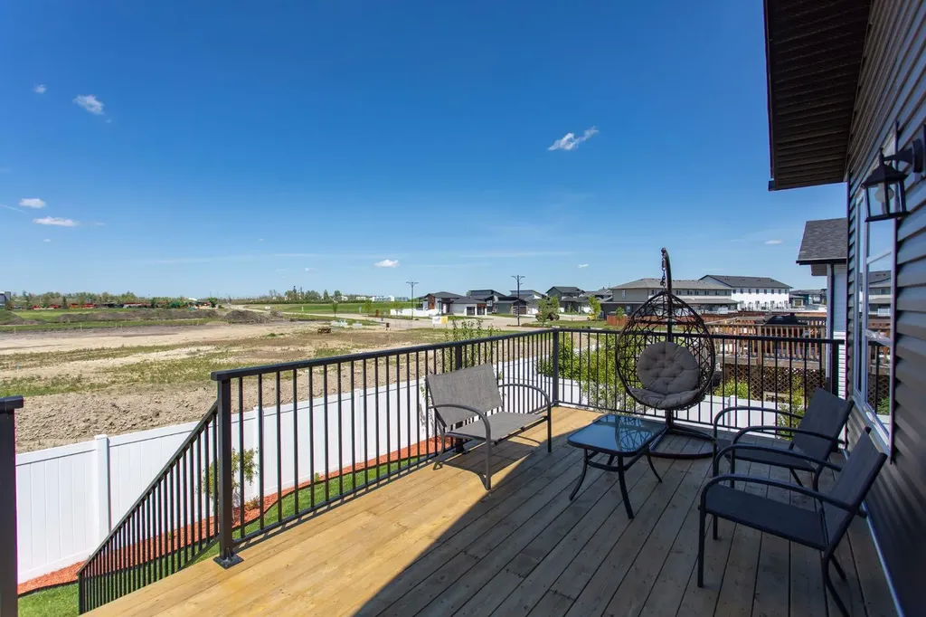 70 Parlby Crescent Lacombe AB T4L0J9