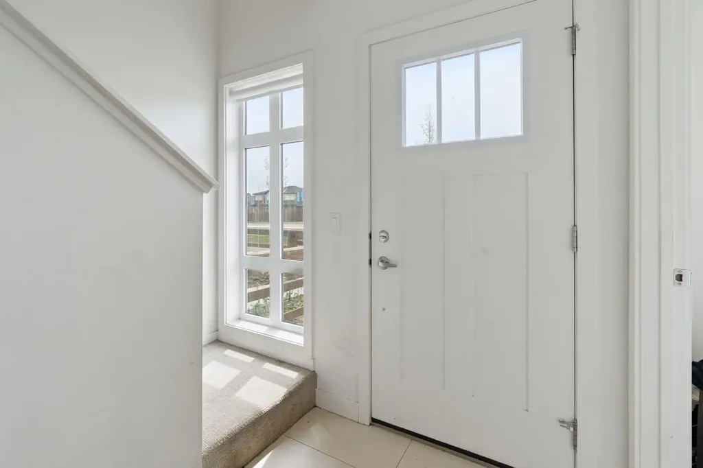 424 210 Avenue SW Calgary AB T0L 0X0
