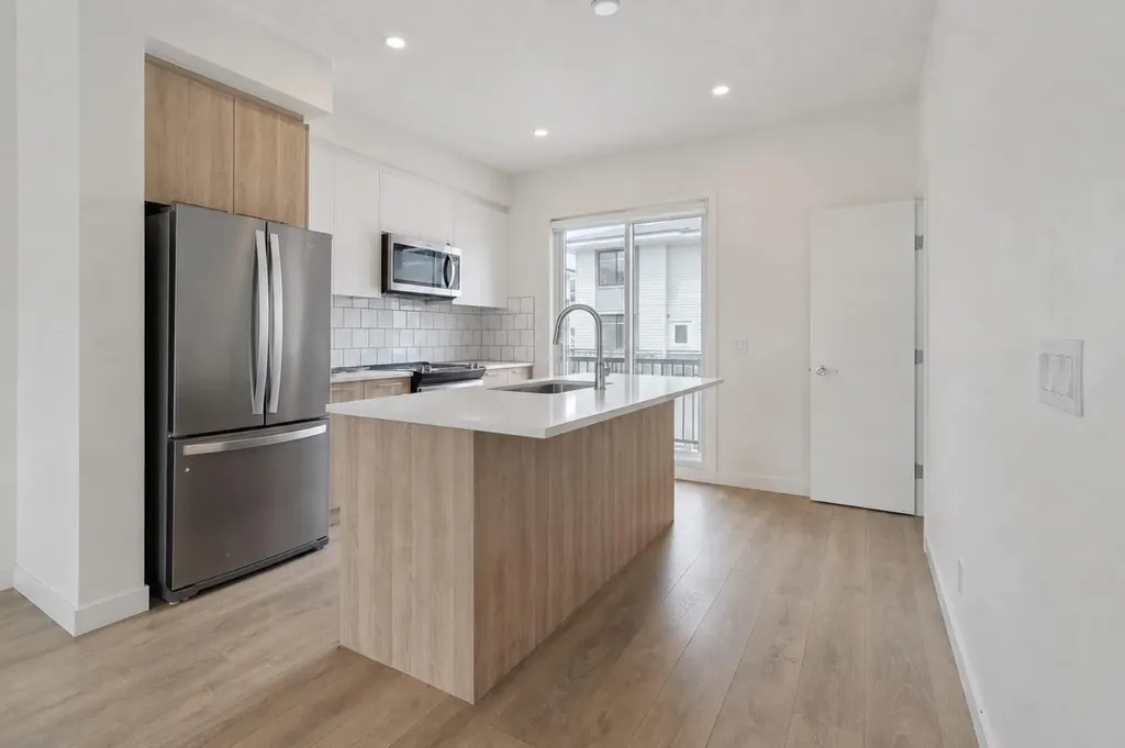 424 210 Avenue SW Calgary AB T0L 0X0