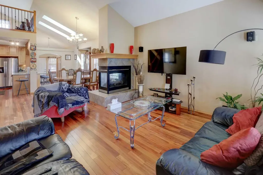 222 Panatella Place NW Calgary AB T3K 6C5