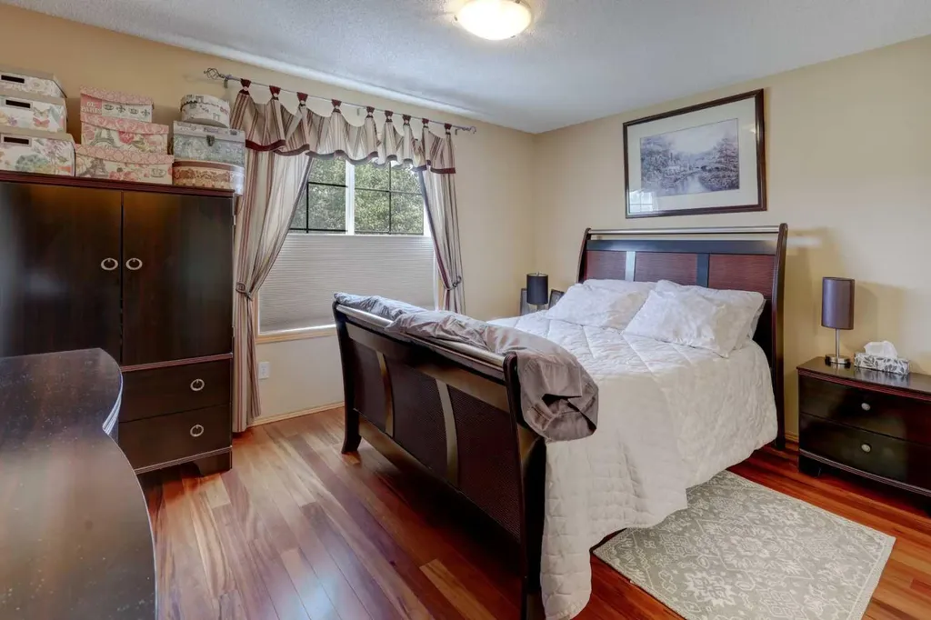 222 Panatella Place NW Calgary AB T3K 6C5
