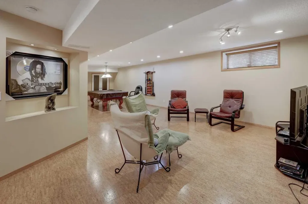 222 Panatella Place NW Calgary AB T3K 6C5
