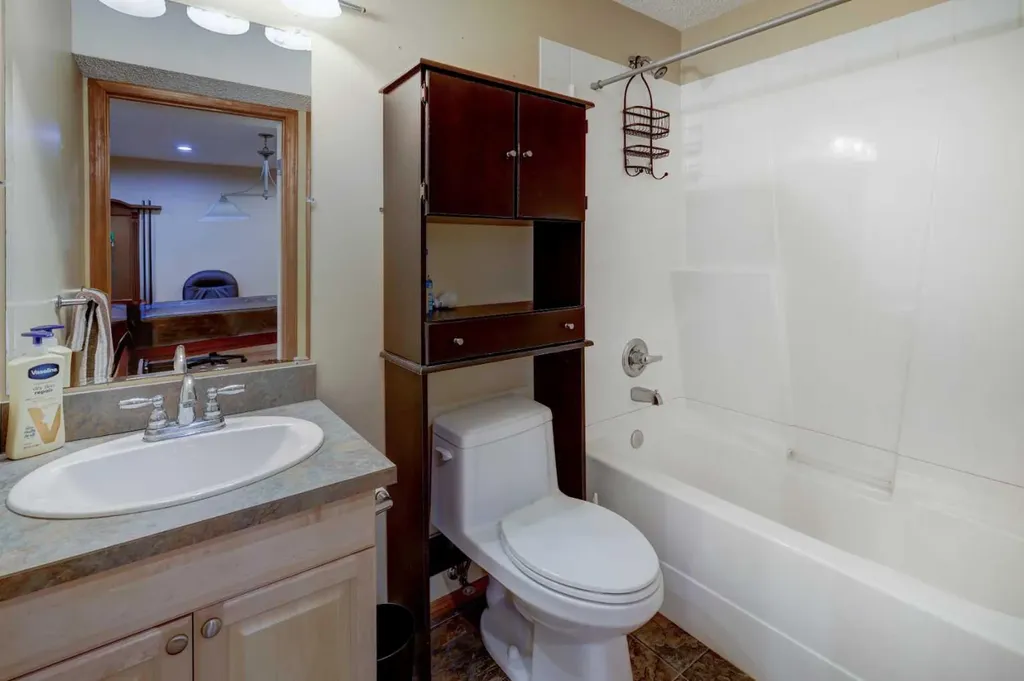 222 Panatella Place NW Calgary AB T3K 6C5