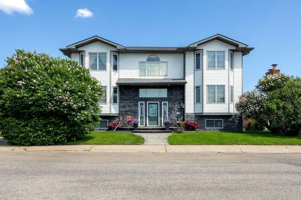 104 Royal Garden Fort Mcmurray AB T9K 1B4