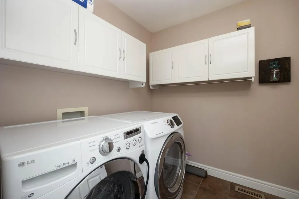 104 Royal Garden Fort Mcmurray AB T9K 1B4