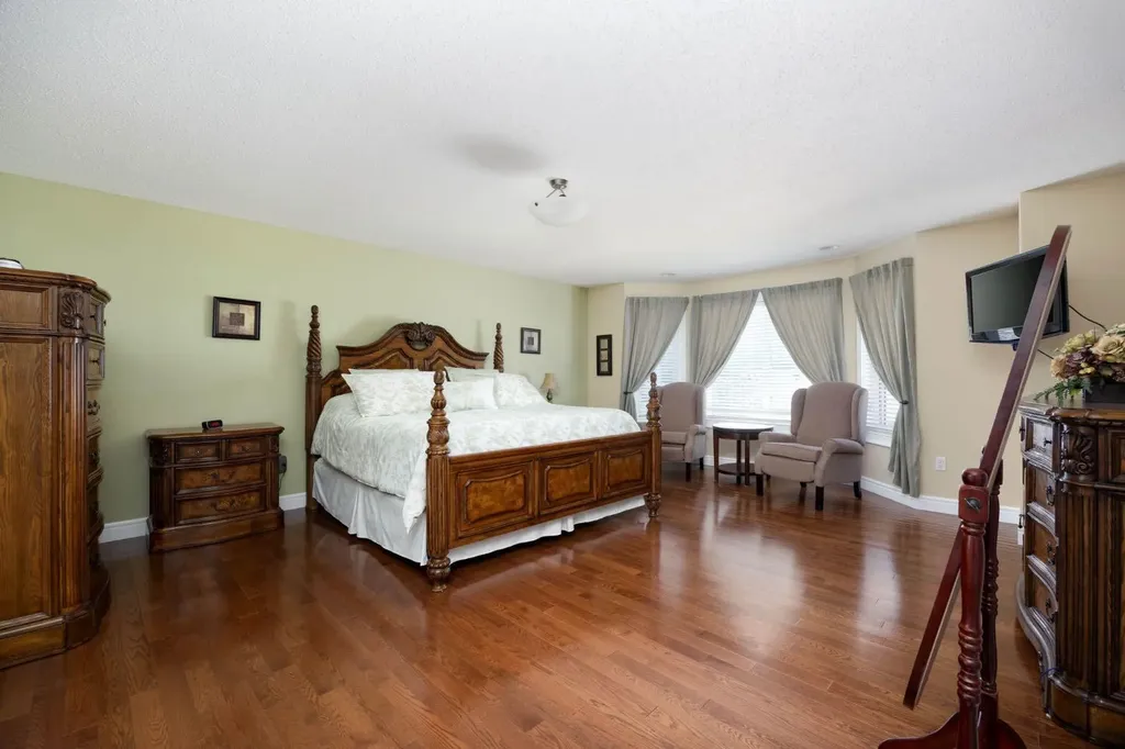104 Royal Garden Fort Mcmurray AB T9K 1B4