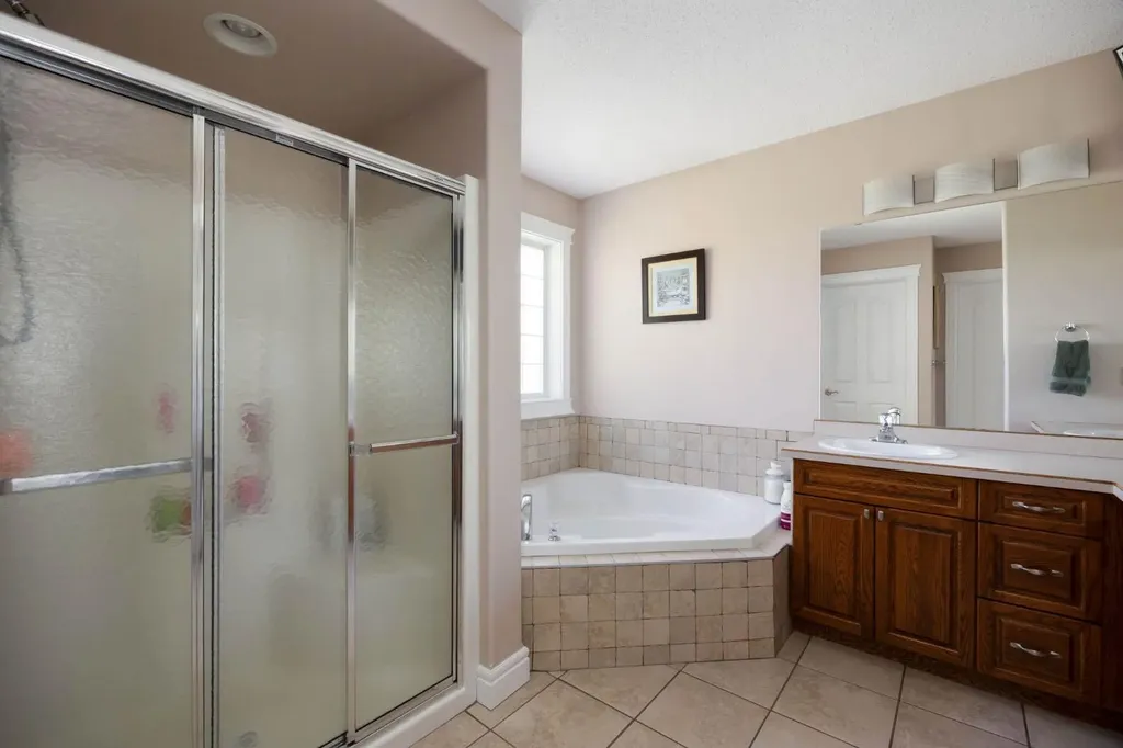 104 Royal Garden Fort Mcmurray AB T9K 1B4