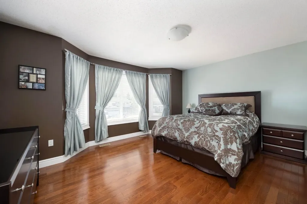 104 Royal Garden Fort Mcmurray AB T9K 1B4