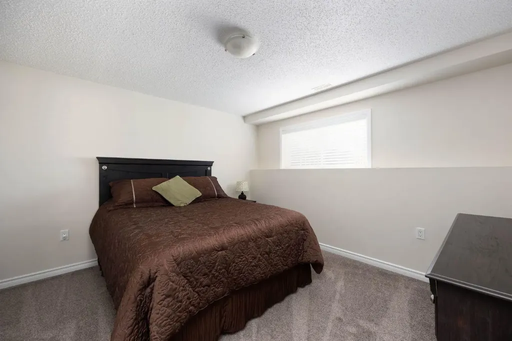 104 Royal Garden Fort Mcmurray AB T9K 1B4