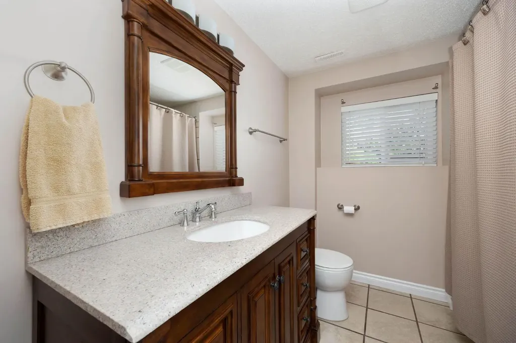 104 Royal Garden Fort Mcmurray AB T9K 1B4