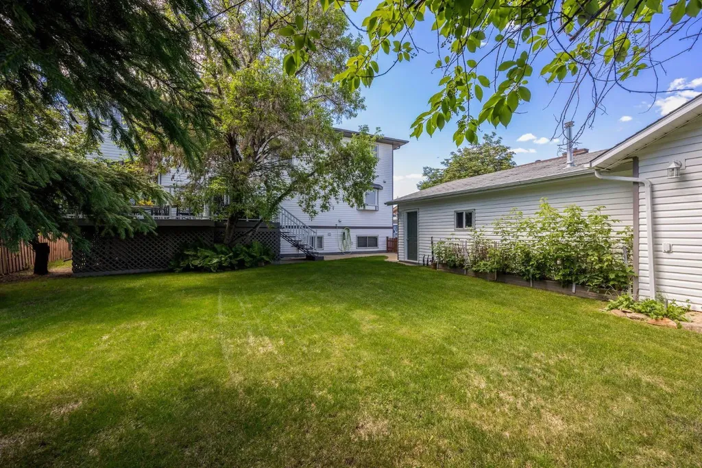 104 Royal Garden Fort Mcmurray AB T9K 1B4