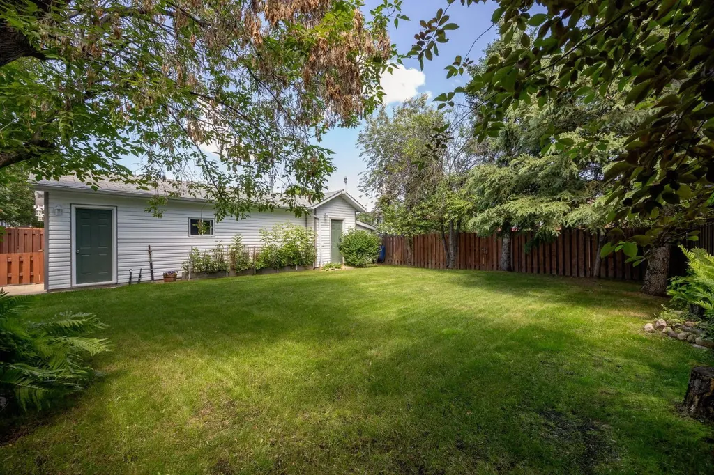 104 Royal Garden Fort Mcmurray AB T9K 1B4