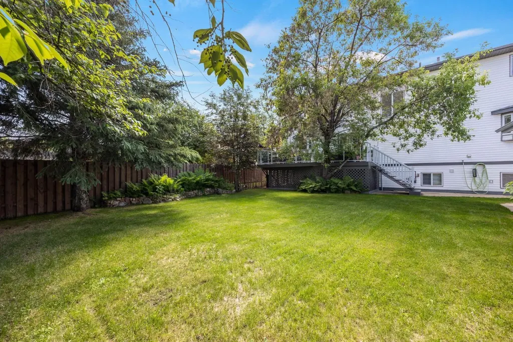 104 Royal Garden Fort Mcmurray AB T9K 1B4