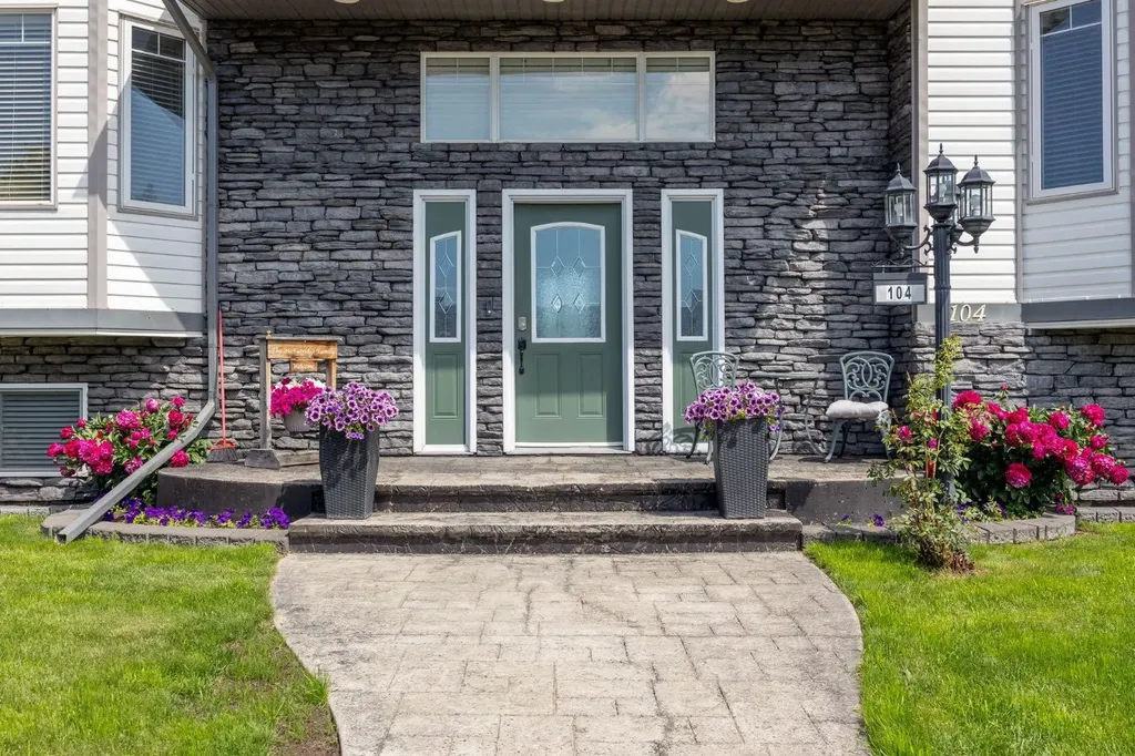 104 Royal Garden Fort Mcmurray AB T9K 1B4