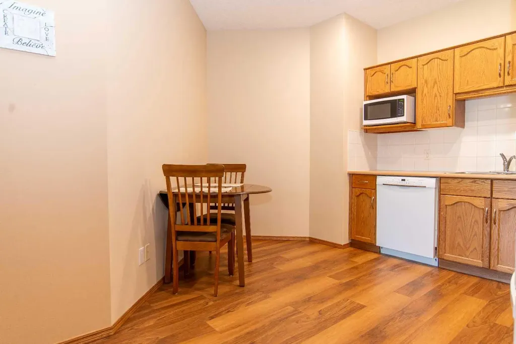 72 Quigley Drive Cochrane AB T4C 2K6