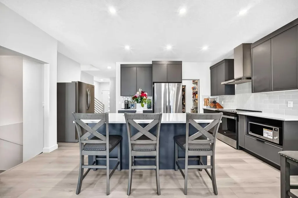 27 Belvedere Point SE Calgary AB T2A 7Y9