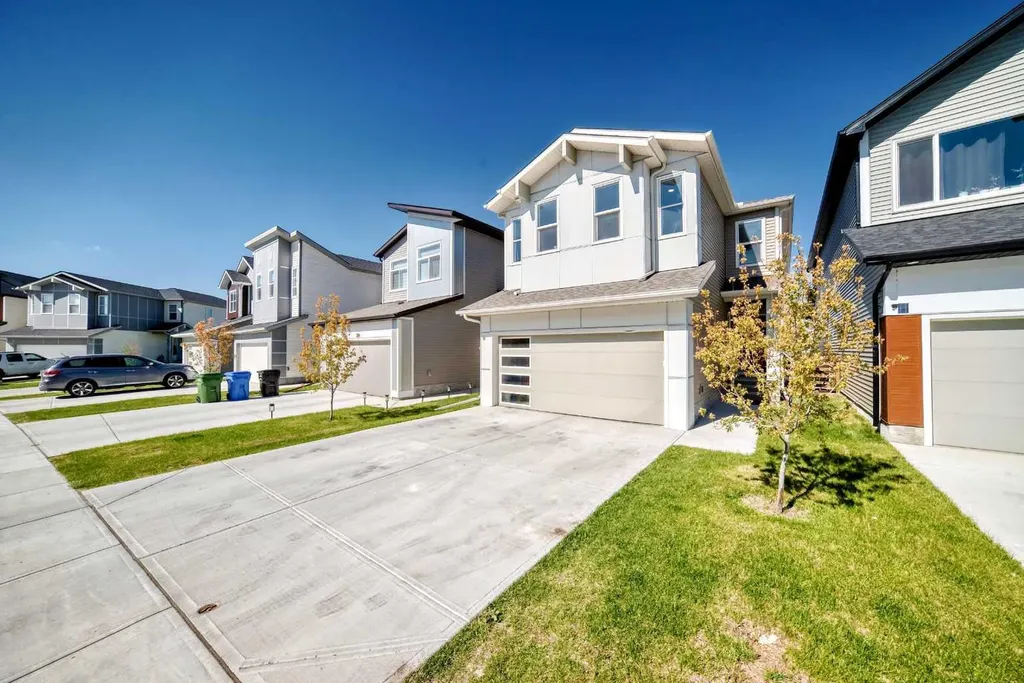 27 Belvedere Point SE Calgary AB T2A 7Y9