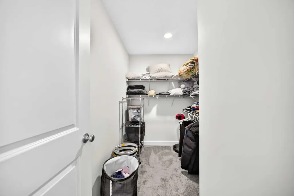27 Belvedere Point SE Calgary AB T2A 7Y9