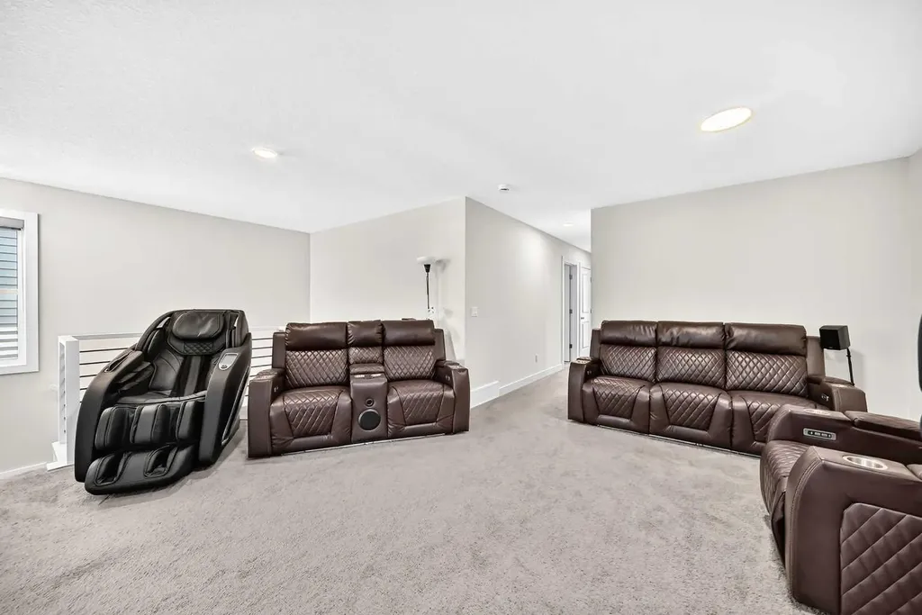27 Belvedere Point SE Calgary AB T2A 7Y9